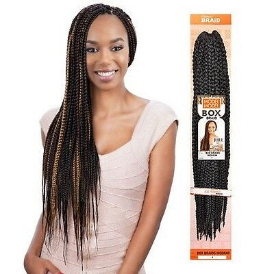 Model Model Glance Box Braids Medium